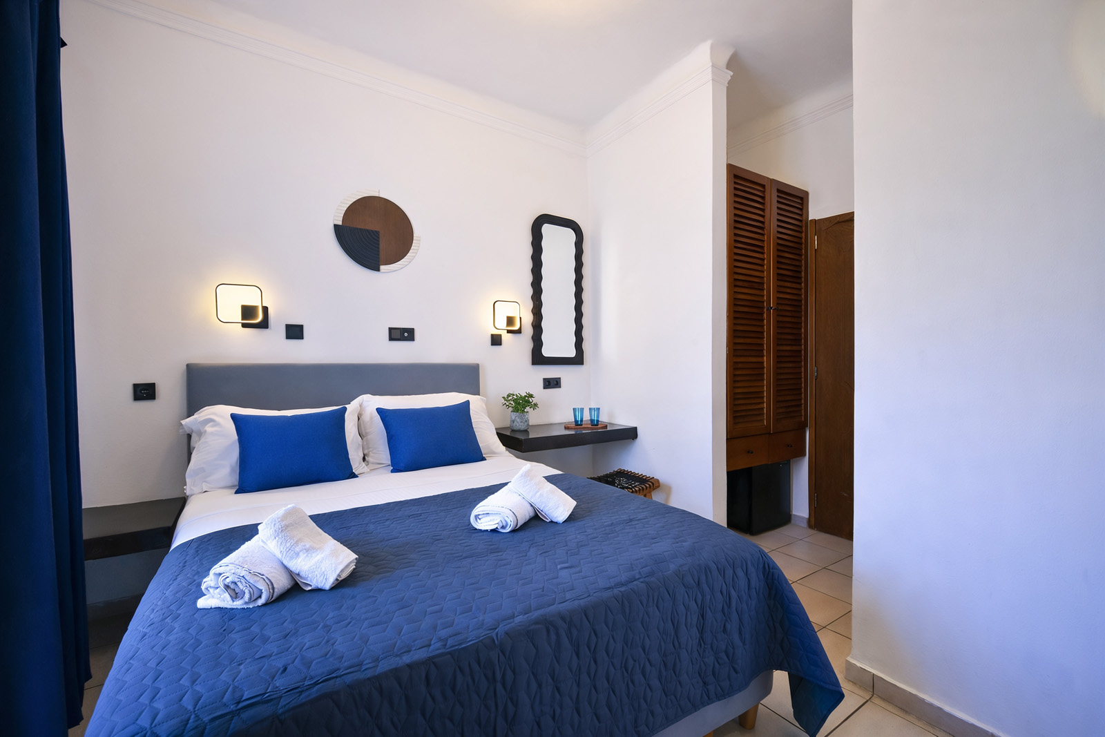 4. Family Room Kiani Akti